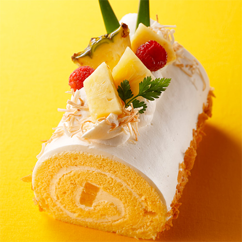 18年6月限定パイナップルとココナッツのロール シトロンヴェール 愛知県一宮市 季節のフルーツを使ったケーキや焼き菓子の販売