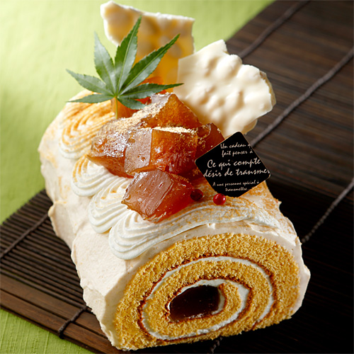 18年8月限定きな粉とわらび餅のロール シトロンヴェール 愛知県一宮市 季節のフルーツを使ったケーキや焼き菓子の販売
